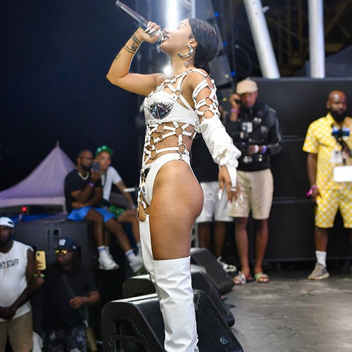 Shenseea Live at BRT Glow